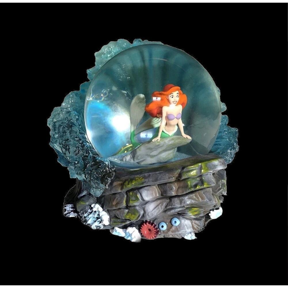 Disney Showcase Ariel from The Little Mermaid 100 MM Waterball NO CHIPS